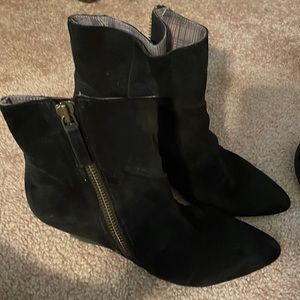 Wedge boots